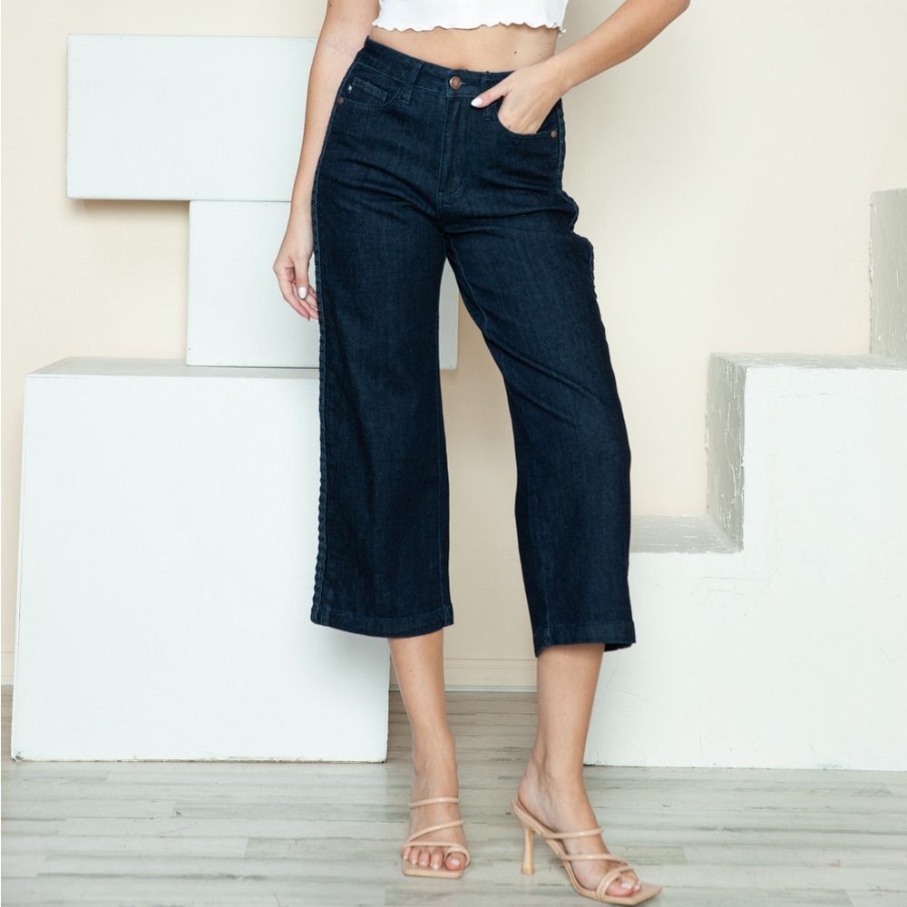 NWT Judy Blue PLUS + REG Size Dark Wash Braided Side Seam Cropped Wide Leg Jeans - Picture 1 of 10